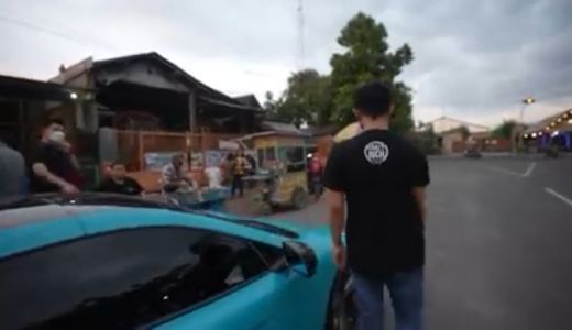Crazy Rich Surabaya Biasa Jajan Pinggir Jalan - GenPI.co JATIM