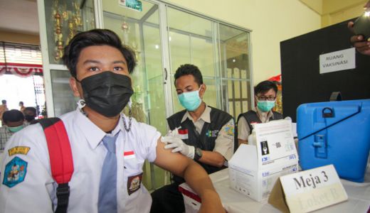 Ribuan Siswa di Situbondo Sudah Vaksin, PTM Bisa Dilakukan? - GenPI.co JATIM
