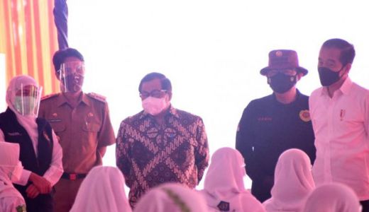 Presiden Jokowi: Saya Minta Kalau Datang Vaksin Langsung Habiskan - GenPI.co JATIM