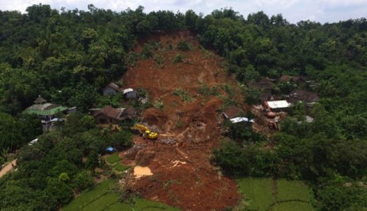 BMKG: Waspada Banjir dan Tanah Longsor di Sebagian Jawa Timur - GenPI.co JATIM
