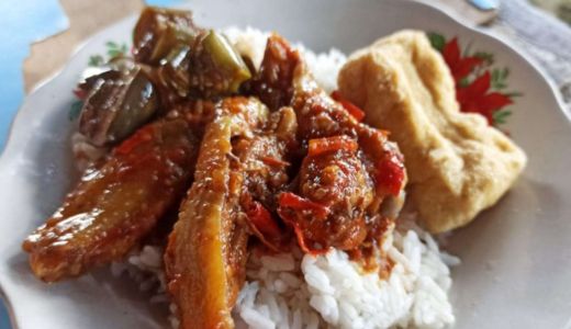 Ayam Bumbu Rujak Banyuwangi, Melegenda 30 Tahun - GenPI.co JATIM