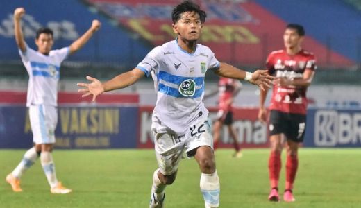 Pelatih Persela Wanti-wanti Pemainnya Waspadai 3 Pemain Borneo FC - GenPI.co JATIM