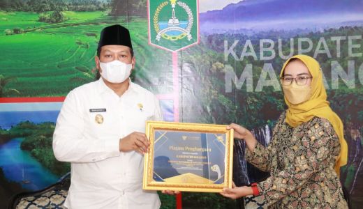 Sabet Penghargaan KI, Pemkab Malang Minta Tetap Diawasi - GenPI.co JATIM