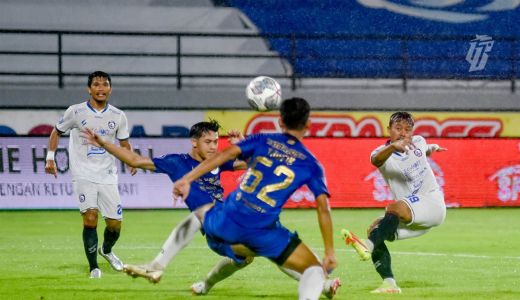 Ditahan Imbang Arema FC, Pelatih PSIS Sebut Ada yang Hilang - GenPI.co JATIM