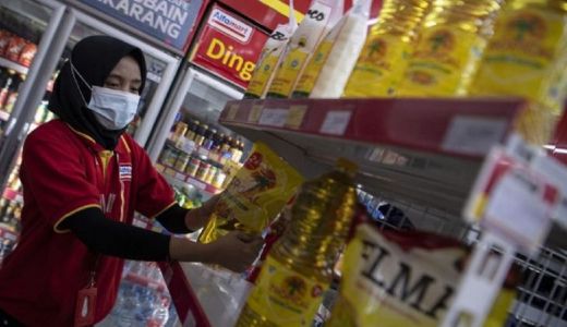 Harga Minyak Goreng di Surabaya Kembali Meroket, jadi Segini - GenPI.co JATIM