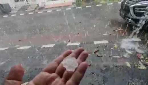 BMKG Keluarkan Peringatan Cuaca Ekstrem, Warga Diminta Waspada - GenPI.co JATIM
