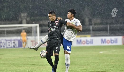 Liga 1, Persib vs Madura 3-2, Laskar Sape Kerrab Takluk - GenPI.co JATIM
