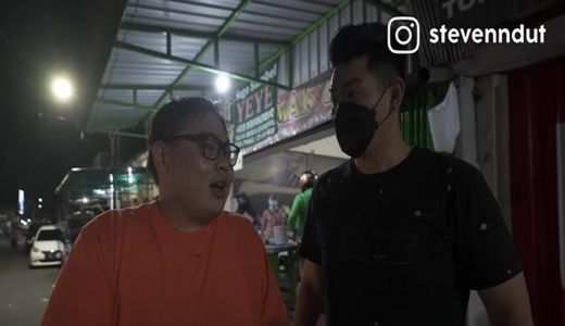 Crazy Rich Surabaya Kenang Masa Lalu di Mak Yeye - GenPI.co JATIM
