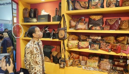 Punya Ciri Khas Unik, Produk UMKM asal Sidoarjo Dipuji Jokowi - GenPI.co JATIM