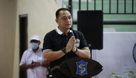 Eri Cahyadi Main Voli, Piala Wali Kota Surabaya Diikuti 22 Tim - GenPI.co JATIM