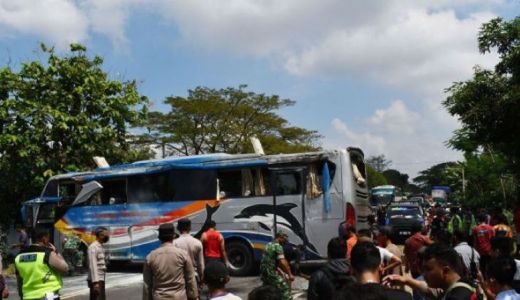 Kronologi Tergulingnya Bus Sugeng Rahayu di Madiun - GenPI.co JATIM