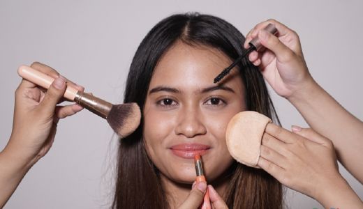 Tips Memakai Makeup untuk Kulit Kering - GenPI.co JATIM