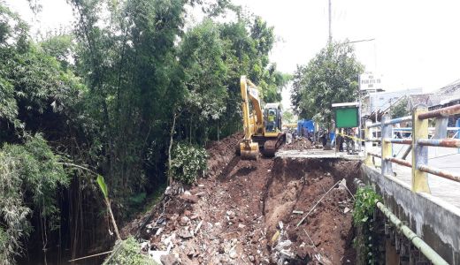 Hujan Deras, Satu Pos Ambruk di Kabupaten Malang, Ada Korban - GenPI.co JATIM