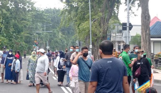 Warga Luar Surabaya Turut Ramaikan Kembalinya CFD Jalan Darmo - GenPI.co JATIM