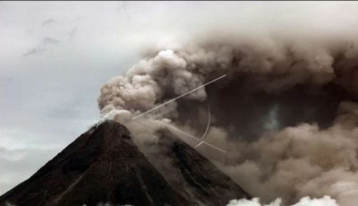 Gunung Merapi Lontarkan Awan Panas Sejauh 2 Kilometer Sore Ini - GenPI.co JOGJA