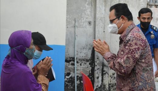 Wawali Yogyakarta Beri Bantuan Korban Kebakaran Notoprajan - GenPI.co JOGJA
