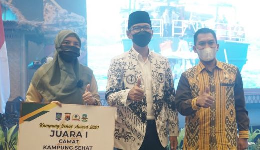 Wali Kota Mohan Raih Penghargaan Kampung Sehat 2021 - GenPI.co NTB