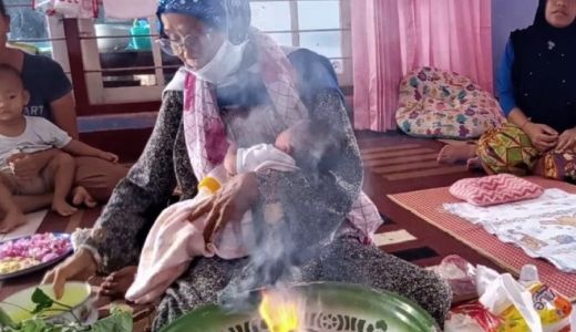 Medaq Api, Ritual Pemberian Nama untuk Bayi - GenPI.co NTB