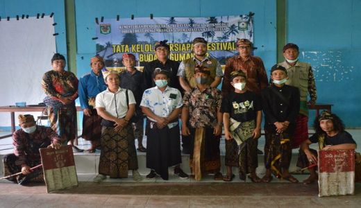 Wabup KLU Bangga Pemuda Ikut Jaga Budaya - GenPI.co NTB