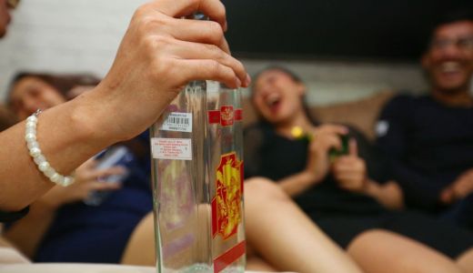 Jaga Ketertiban MXGP, Polres Sumbawa Amankan Puluhan Botol Miras - GenPI.co NTB