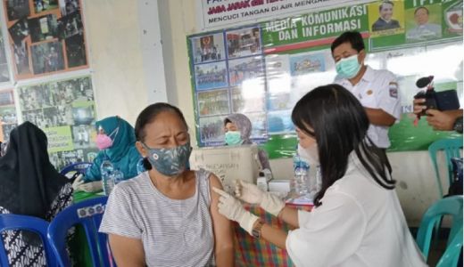 Vaksinasi Booster di Mataram Sasar 29 Ribu Lansia - GenPI.co NTB