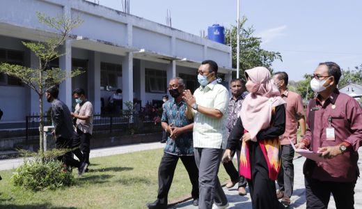 Gubernur Akan Tambah Ruang di SMAN 11 Mataram - GenPI.co NTB