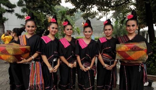 Mengenal Sekilas Baju Adat Lambung Khas Sasak Lombok - GenPI.co NTB