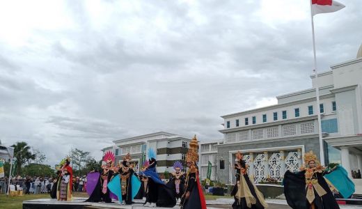 Merawat Cerita Putri Mandalika dengan Karnaval Bau Nyale - GenPI.co NTB