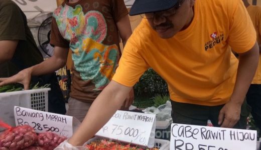 Jaga Inflasi, Lombok Tengah Gelar Pasar Murah Sembako - GenPI.co NTB