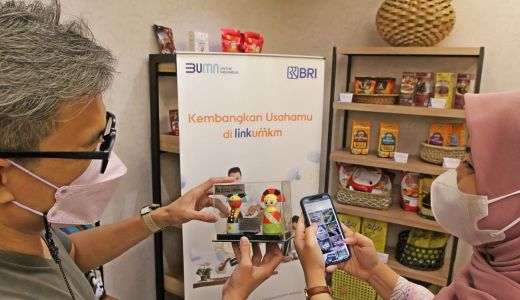 Dukung Perajin, BRI Hadirkan Link UMKM di Grebeg Batik Indonesia - GenPI.co NTB