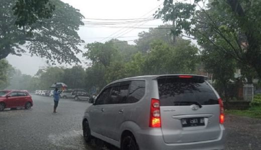 BMKG Prakirakan 3 Hari ke Depan NTB Hujan dan Angin - GenPI.co NTB