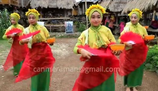 Tari Wura Bongi Monca, Tradisi di Bima Menyambut Tamu - GenPI.co NTB