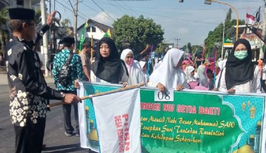 Mengenal Pawai Kembuli, Tradisi Warga Rempung Lombok - GenPI.co NTB