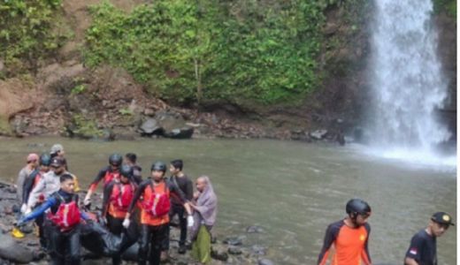 Mandi Air Terjun di Lombok Barat, Remaja Ini Tenggelam - GenPI.co NTB