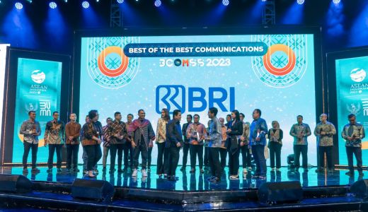 Top! BRI Raih Penghargaan Best of The Best Communication dalam BCOMSS 2023 - GenPI.co NTB