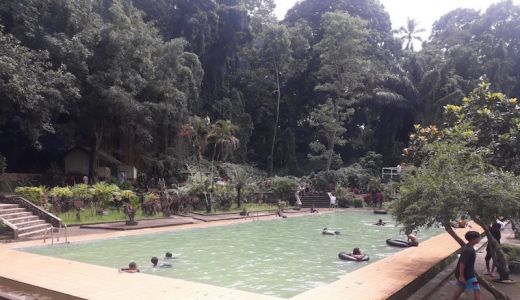 Taman Aik Bukak, Segarnya Air dan Sejuknya Hutan - GenPI.co NTB