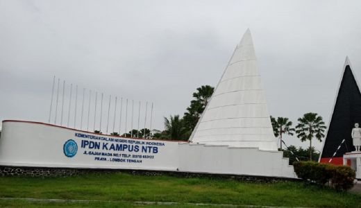 Diberhentikan, Pegawai IPDN NTB Tuntut Pesangon - GenPI.co NTB