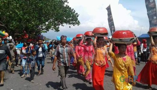 Mengenal Mandi Safar di Pulau Lombok - GenPI.co NTB
