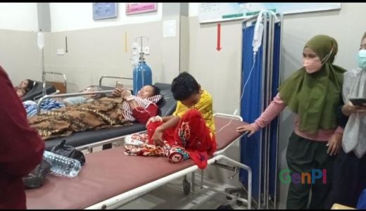 Puluhan Orang Keracunan, Dikes Loteng Cek Sampel Nasi Bungkus - GenPI.co NTB