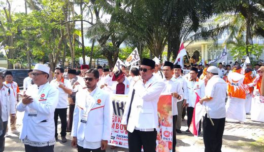 PKS Lombok Tengah Pertama Daftar Bacaleg, Pengin Dapat Berkah - GenPI.co NTB