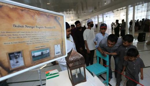 Rambut dan Keringat Nabi Muhammad Diarak di Meranti - GenPI.co RIAU