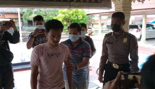 Begini Cara Pencuri Pecah Kaca Mobil, Warga Riau Waspada - GenPI.co RIAU