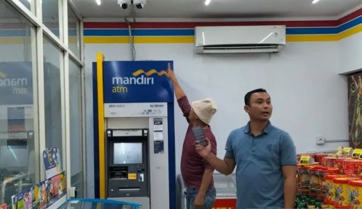 Warga Tenayan Raya Kena Modus Ganjal ATM, Uang Ludes - GenPI.co RIAU