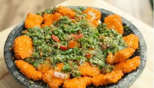 Resep Buka Puasa Nugget Geprek Sambal Pecak, Mudah, Lezat - GenPI.co RIAU