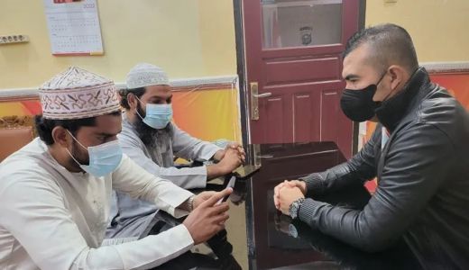 2 Warga Pakistan Jadi Peminta Sumbangan di Masjid Riau - GenPI.co RIAU