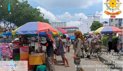 Bandel, PKL Disikat Satpol PP Wanita Pekanbaru - GenPI.co RIAU