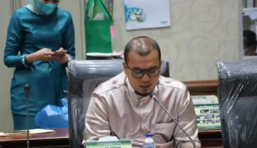Penunjukan Sekwan Oleh Gubernur dapat Kritik Keras - GenPI.co RIAU