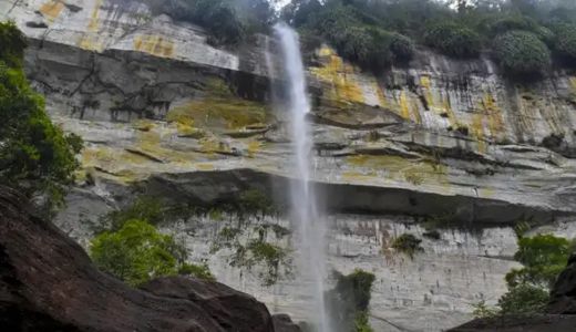 Menikmati Percikan Air Terjun Batang Kapas Kampar - GenPI.co RIAU