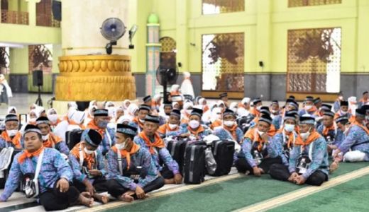 390 Jemaah Haji Asal Kampar Berangkat ke Batam - GenPI.co RIAU
