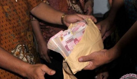 Peras Pemilik Lahan, 4 Oknum DLHK Riau Terjaring OTT - GenPI.co RIAU
